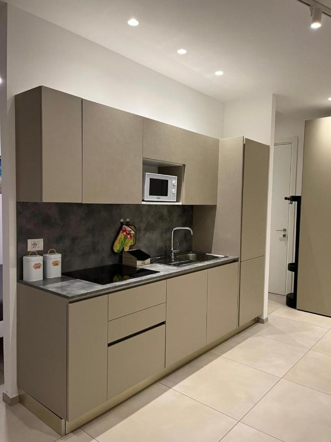 Apartments Ennio Top Class Bari Exterior foto