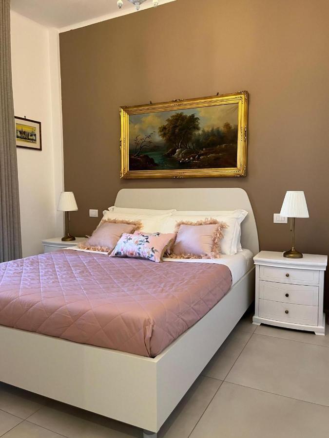 Apartments Ennio Top Class Bari Exterior foto