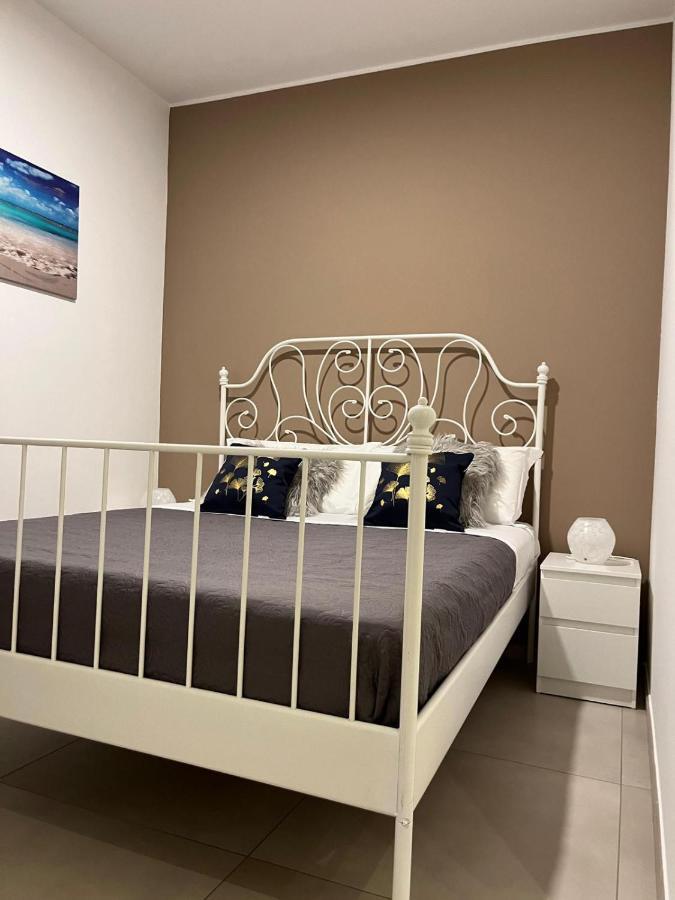 Apartments Ennio Top Class Bari Exterior foto