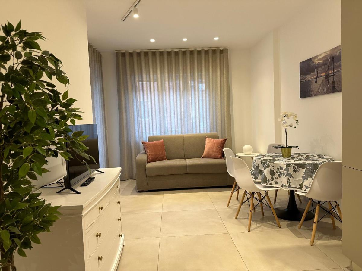 Apartments Ennio Top Class Bari Exterior foto